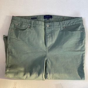 Talbots Simply Flaterring Pedal Pushers/Capris.